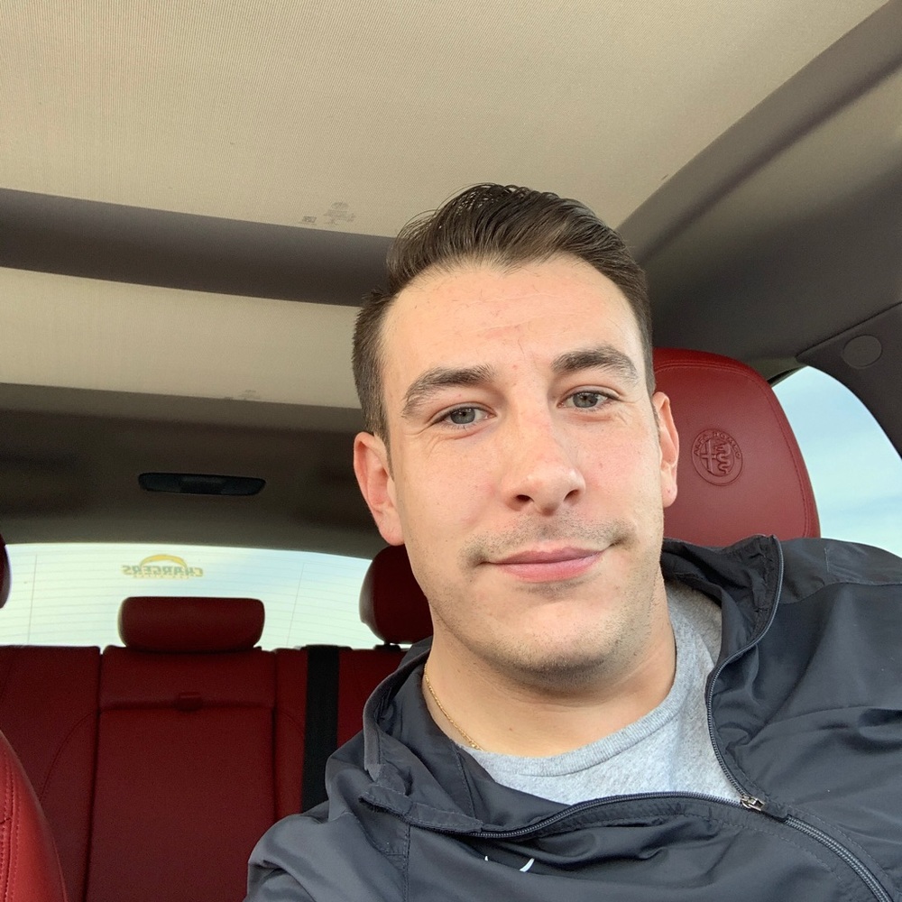 Meet your Posher, Alex